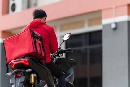 Maringá aprova lei para proteger entregadores e moradores de condomínios