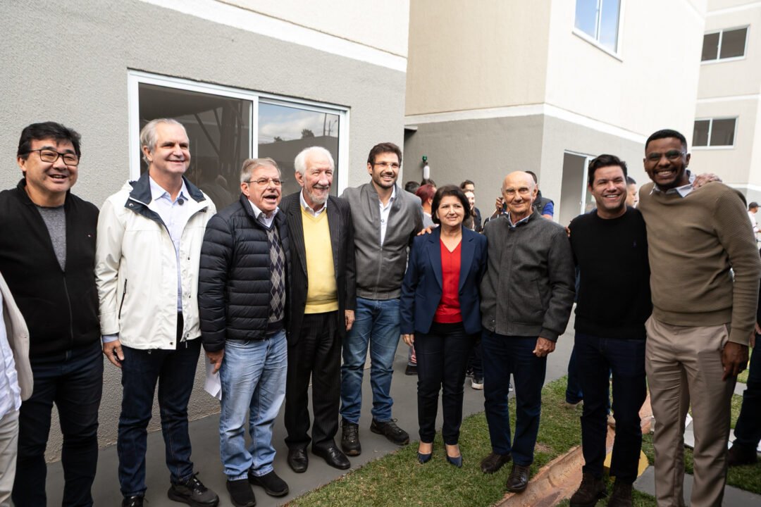 Casa Fácil Paraná: Darci Piana entrega residencial com 128 apartamentos para atender famílias de Londrina