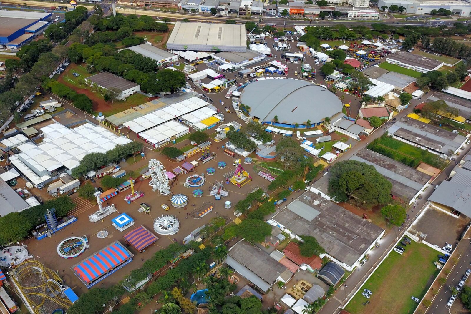 Parque Internacional de Exposições Francisco Feio Ribeiro, em Maringá
