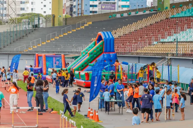 Festival reúne mais de 350 crianças e adolescentes em dia de brincadeiras em Maringá