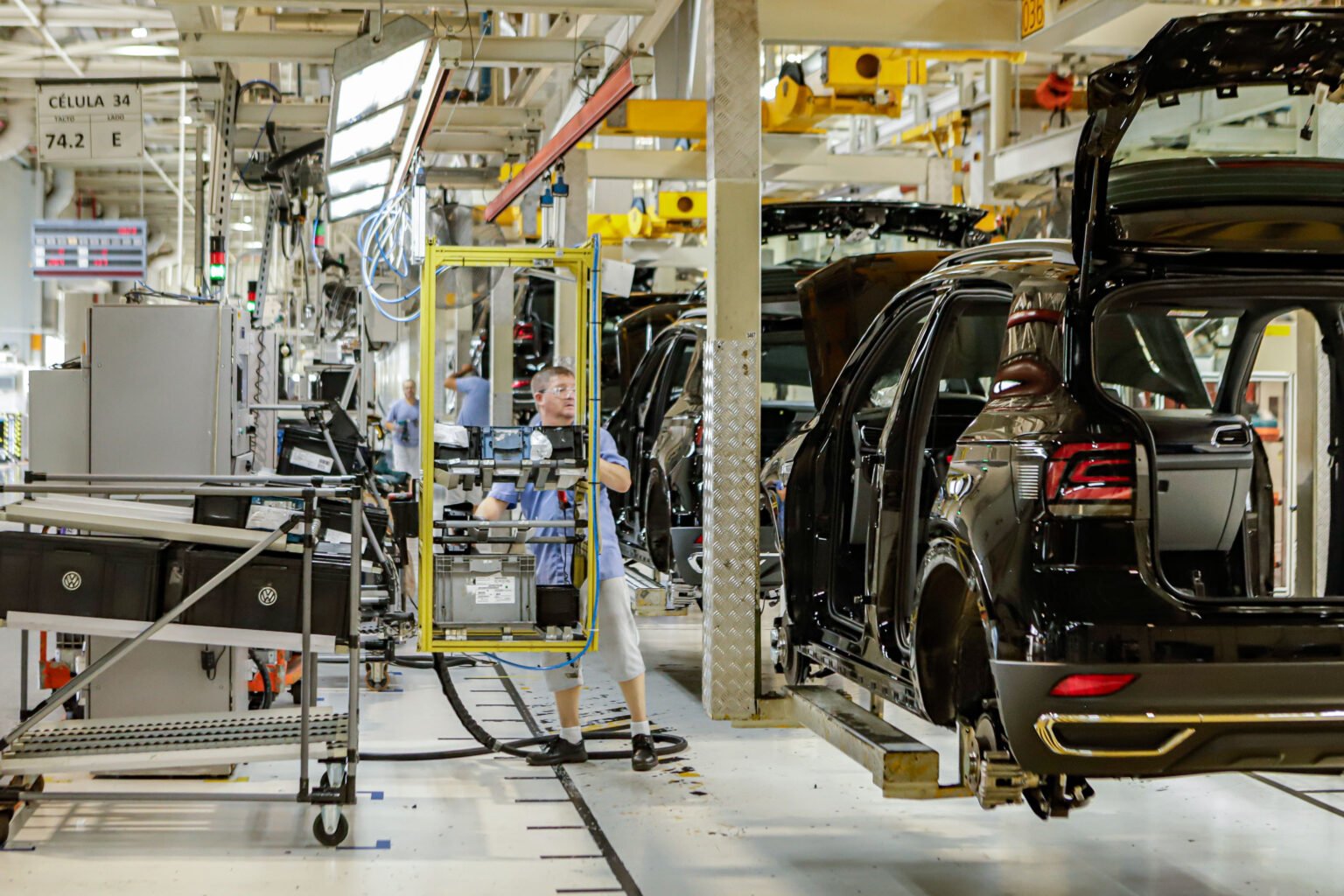 Mercado formal de trabalho do Paraná cresce acima das principais economias do Brasil