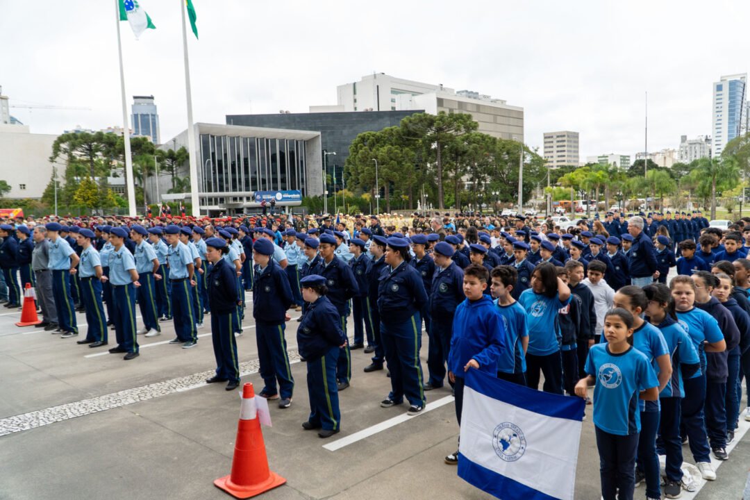 Cerimônia no Palácio Iguaçu celebra a independência e o início da Semana da Pátria
