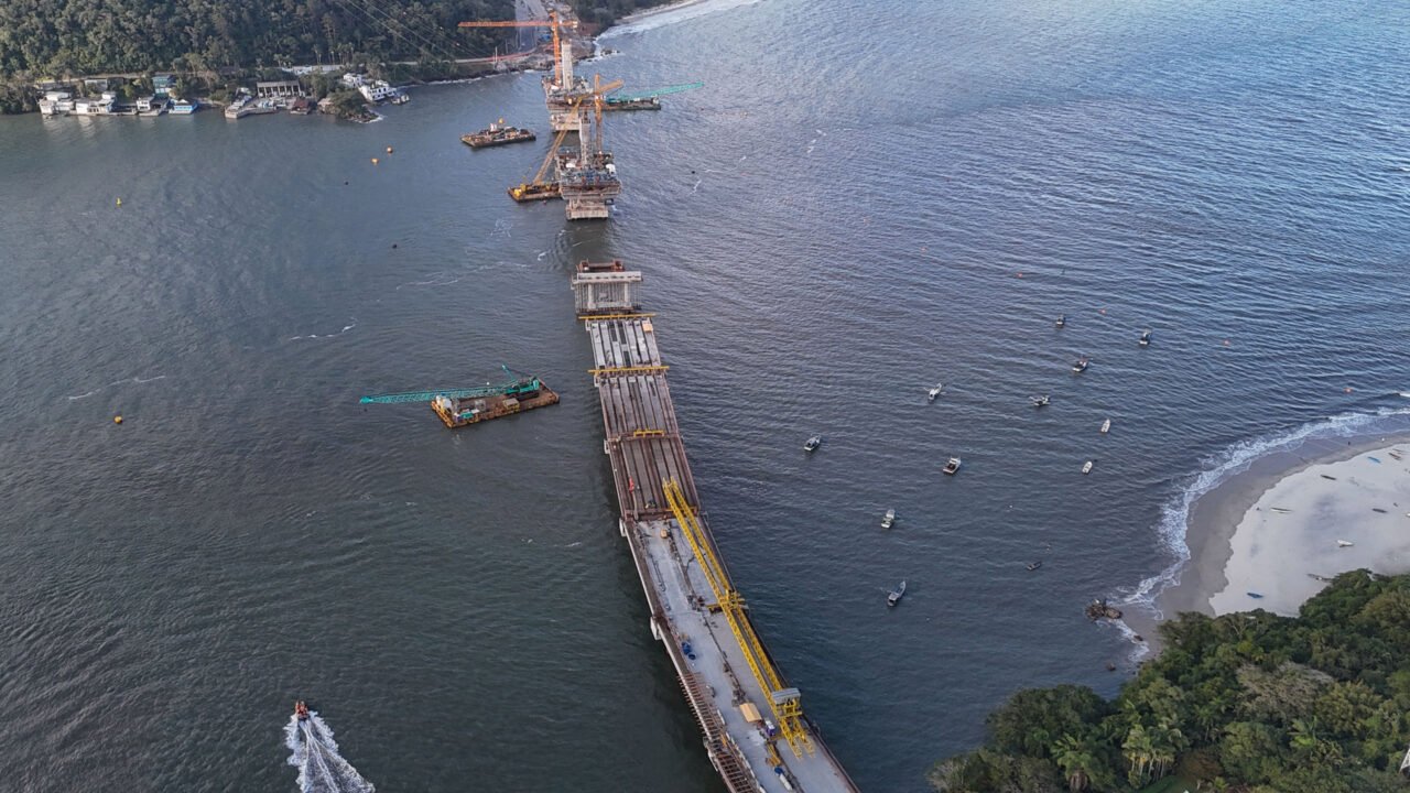 Ponte de Guaratuba chega a 73%: relembre os principais passos da construção