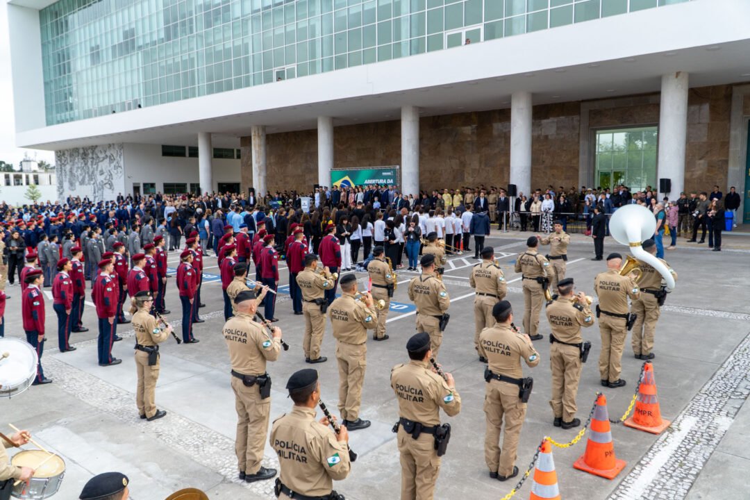 Cerimônia no Palácio Iguaçu celebra a independência e o início da Semana da Pátria