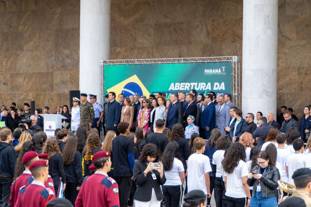 Cerimônia no Palácio Iguaçu celebra a independência e o início da Semana da Pátria