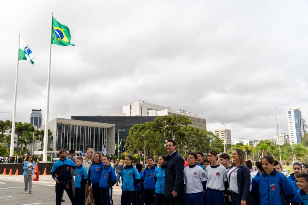 Cerimônia no Palácio Iguaçu celebra a independência e o início da Semana da Pátria