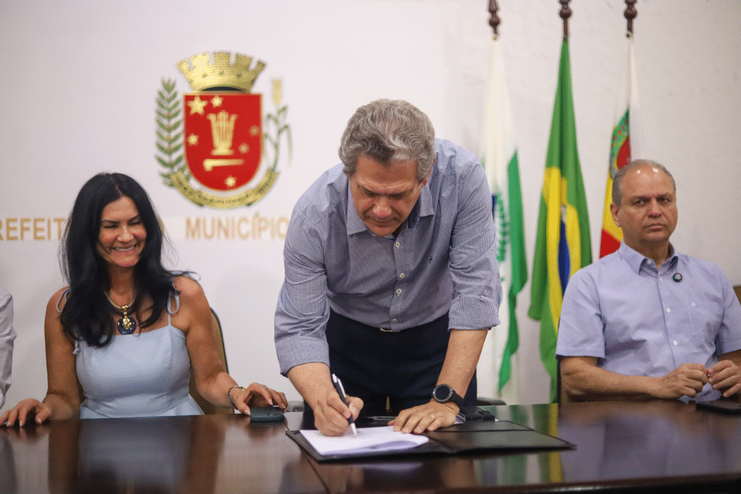 Acordo entre Prefeitura e Comitê do Incentivo à Formalidade reforça fiscalização e segurança em obras públicas