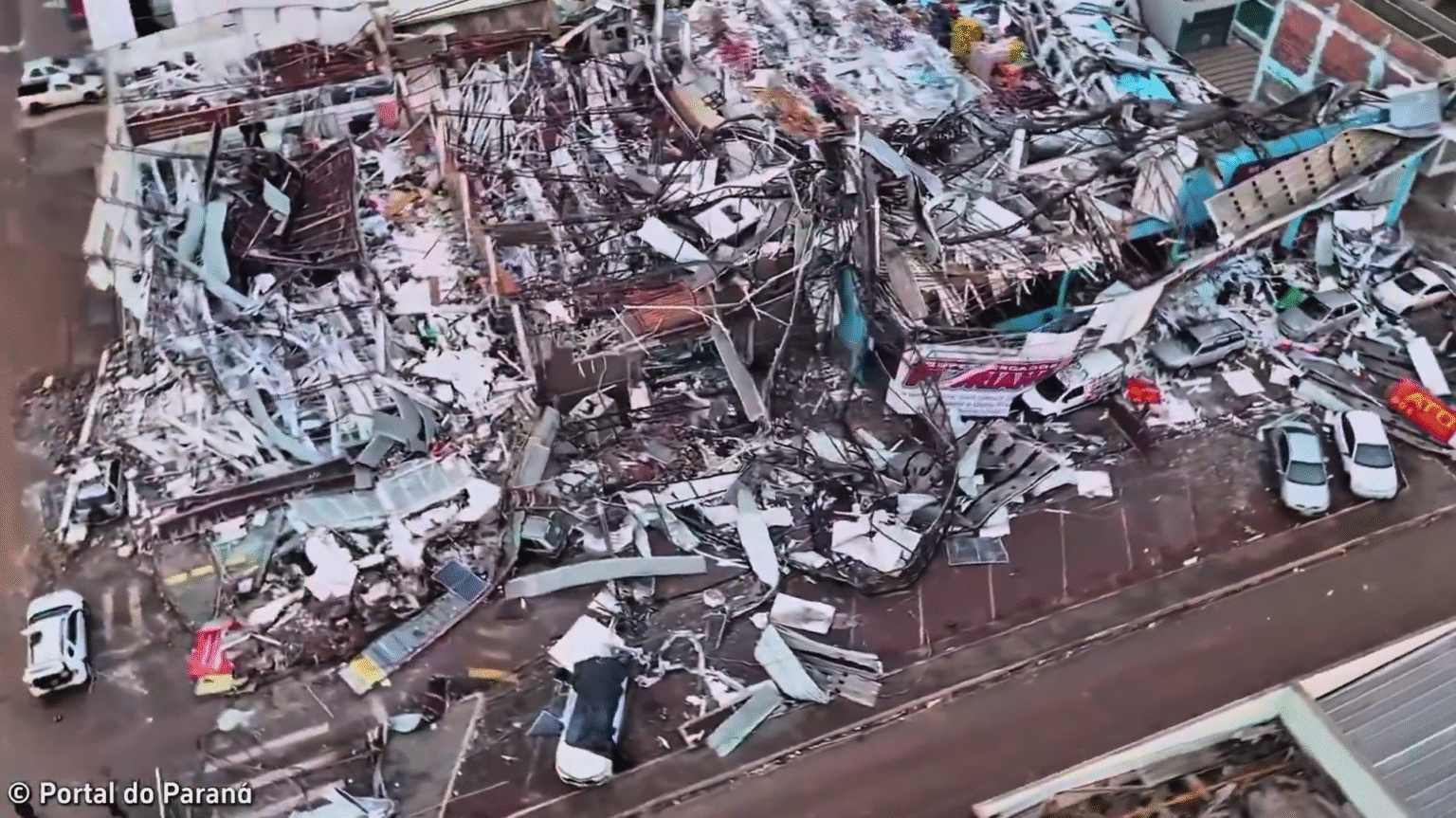 Destruição total: Tornado F2 atinge Rio Bonito do Iguaçu, deixando mortos e grande destruição no Paraná...