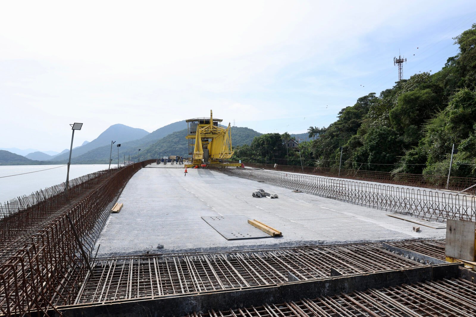 Obras da Ponte de Guaratuba Avançam com 55,7% de Execução no Litoral do Paraná