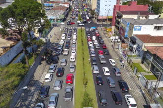 Última parcela do IPVA 2025 vence entre os dias 20 e 26 de maio. Saiba como pagar e evite golpes.