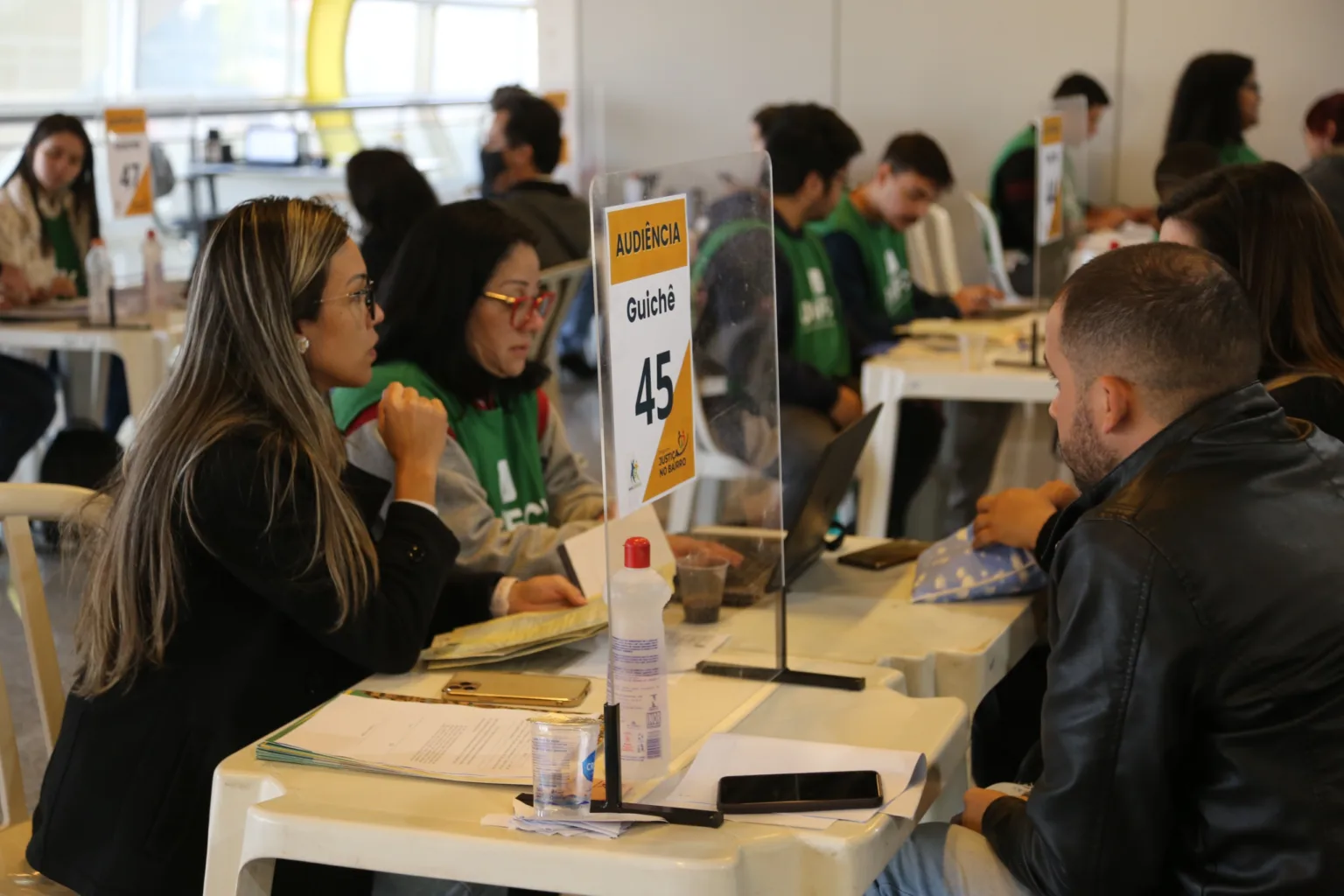 Mutirão gratuito nesta sexta (23)! Prefeitura e Defensoria Pública levam serviços ao Terminal