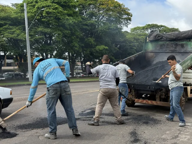 operação de tapa-buracos