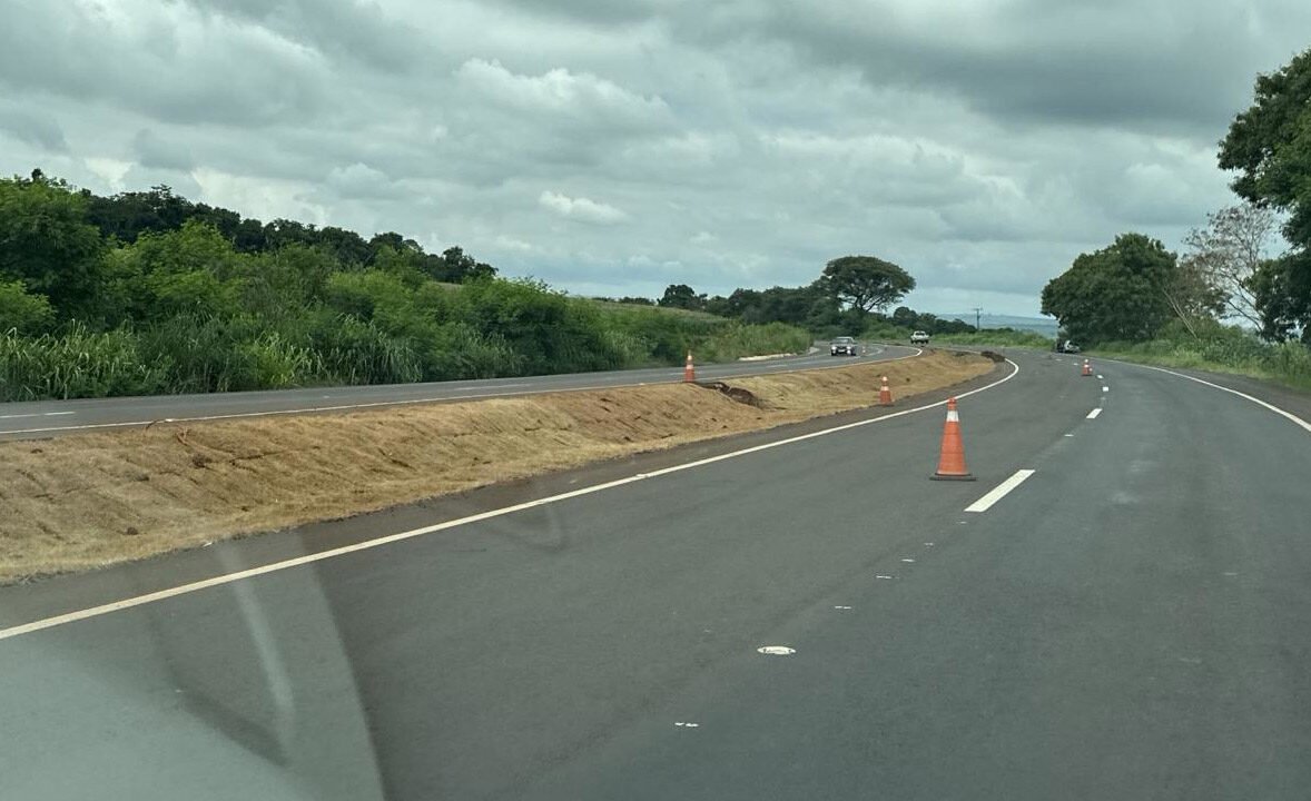 PR-317 entre Maringá e Iguaraçu