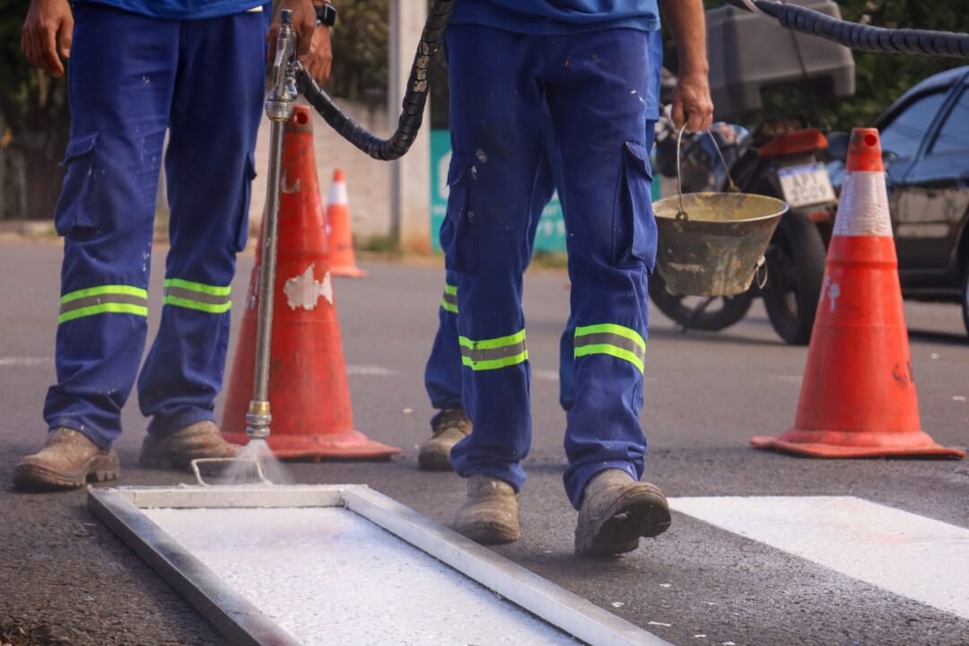 Prefeitura de Maringá agiliza sinalização de ruas com mudança na organização 5 Prefeitura de Maringá agiliza sinalização de ruas com mudança na organização