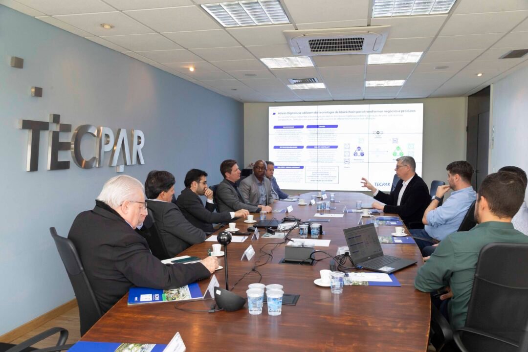 Tecpar e Detran-PR discutem criação de token para registrar histórico de veículos