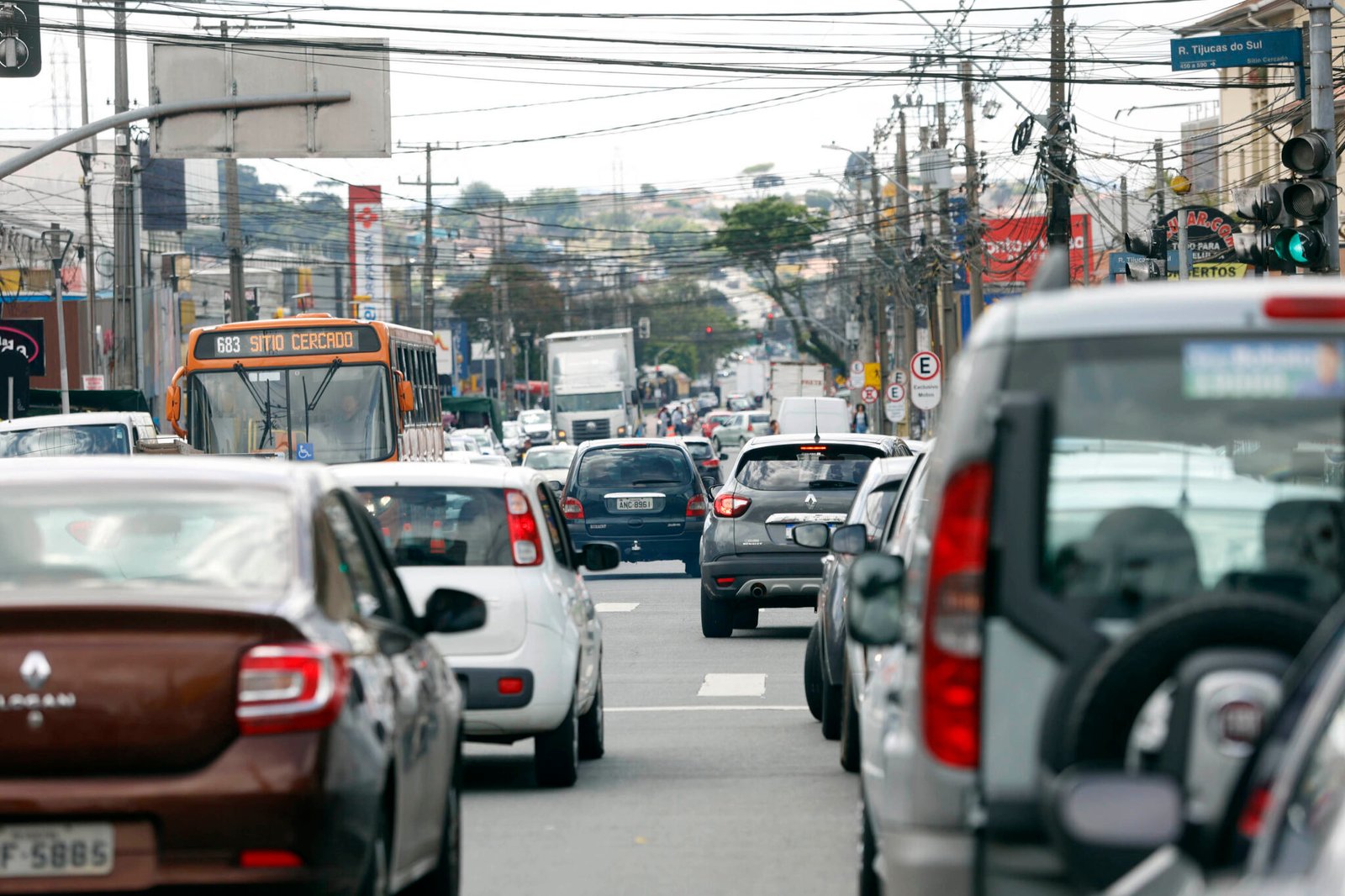 Com 233 mil novos registros, número de emplacamentos sobe 34% no Paraná em 2025