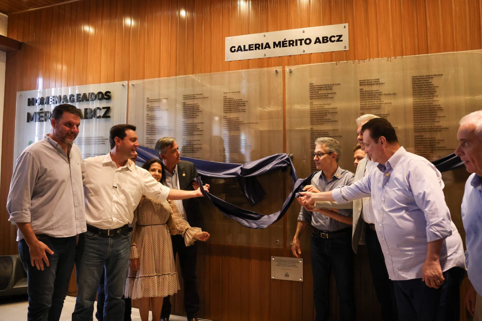 Paraná mostra força na pecuária durante a 90ª ExpoZebu em Minas Gerais