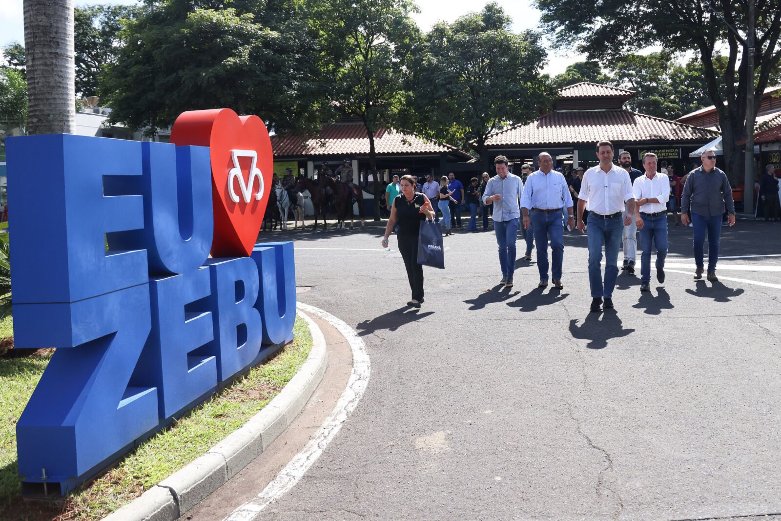 Paraná mostra força na pecuária durante a 90ª ExpoZebu em Minas Gerais