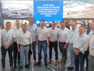 Ratinho Junior destaca modelo inovador do agro paranaense em visita à Agrishow