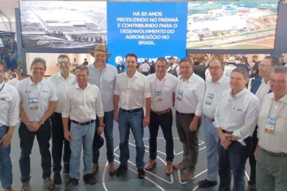 Ratinho Junior destaca modelo inovador do agro paranaense em visita à Agrishow
