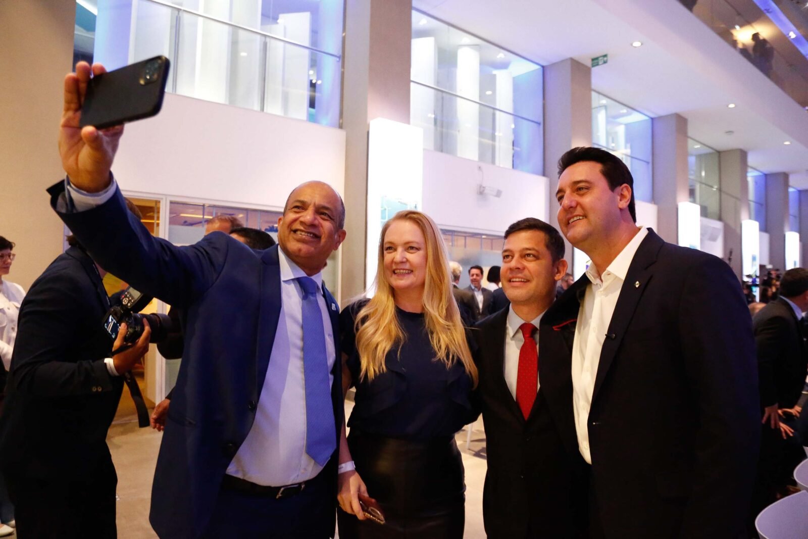 Leilões na B3: Paraná é primeiro Estado do Brasil a ter porto com área 100% regularizada