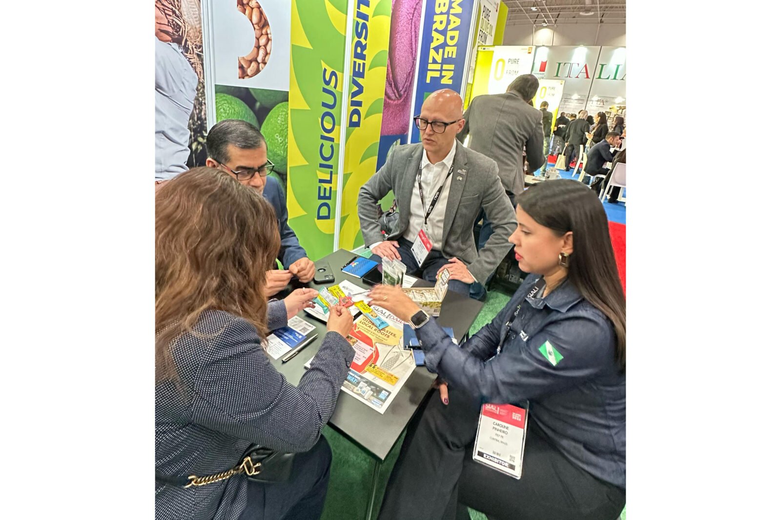 Invest Paraná apresenta produtos de 14 empresas paranaenses na Sial Canada