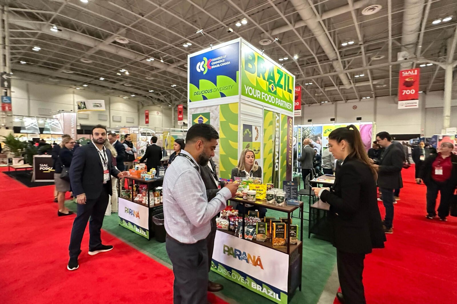 Invest Paraná apresenta produtos de 14 empresas paranaenses na Sial Canada