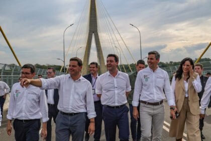 Ratinho Junior e presidente do Paraguai visitam obras dos acessos da Ponte da Integração